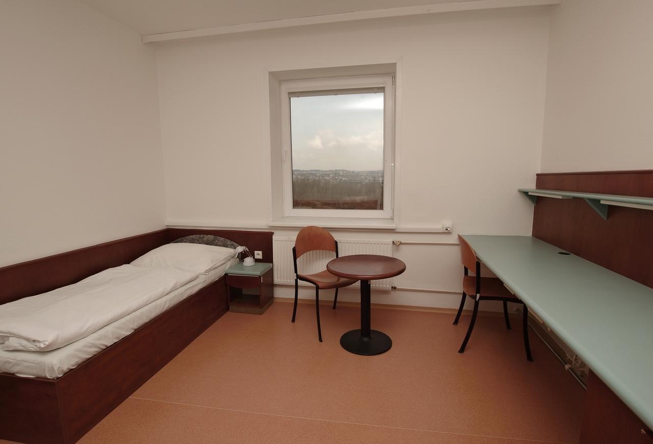 Kolej Akademie Hotel Brno Buitenkant foto