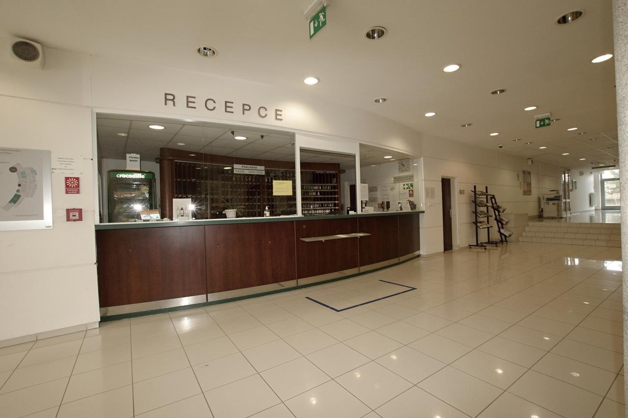 Kolej Akademie Hotel Brno Buitenkant foto